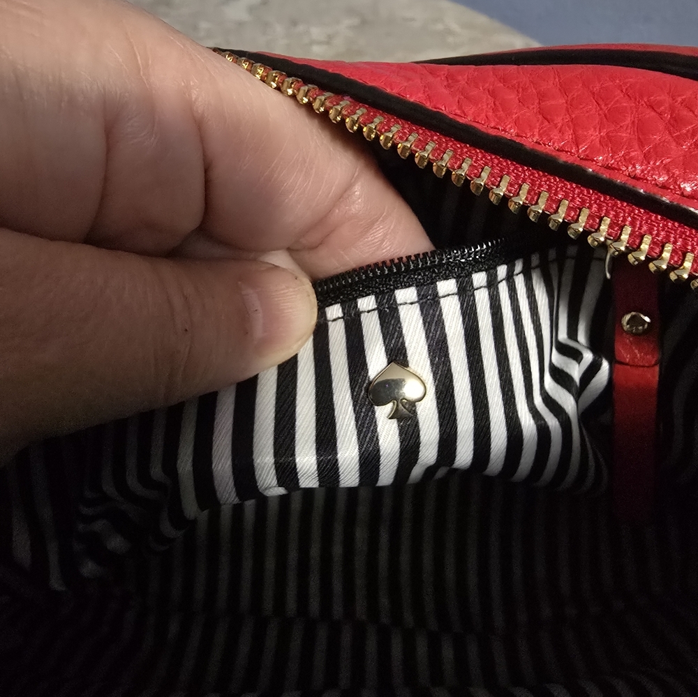 Kate Spade Cobble Hill Rosie Red Pebbled Leather Crossbody Bag - Picture 10 of 11
